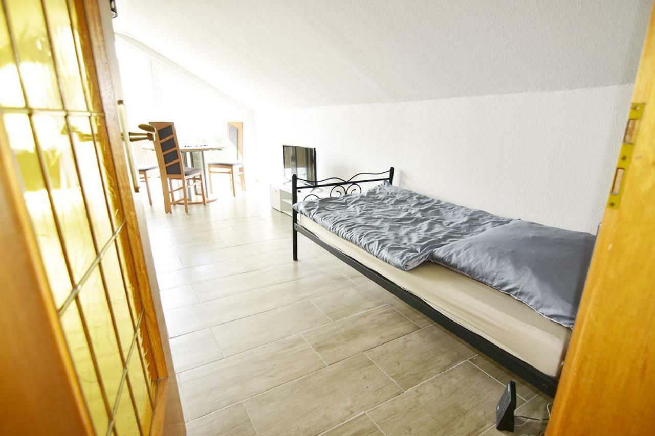 Apartment Koeln Porz Room photo